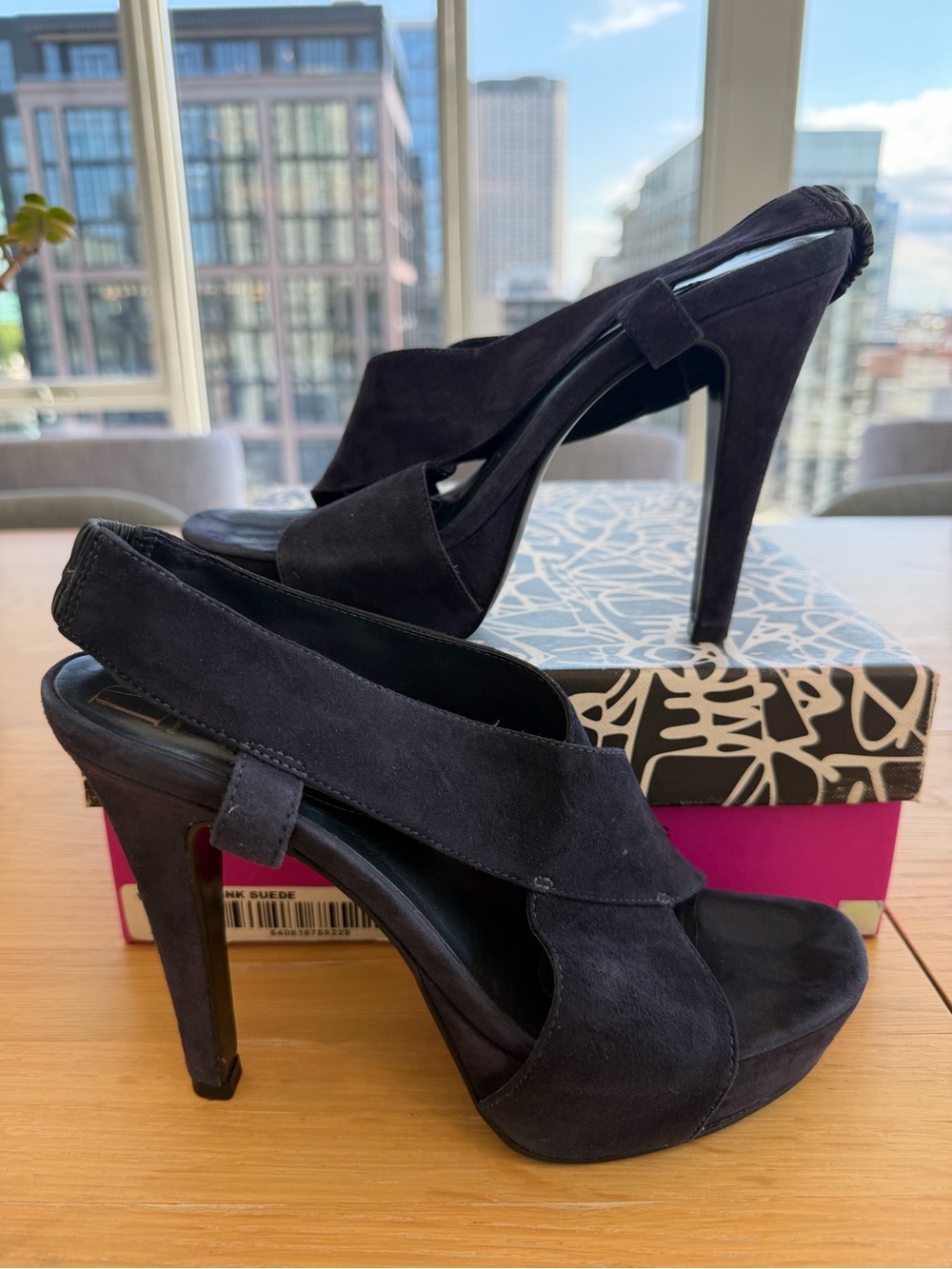 Diane von Furstenberg Zia Platform Heels in Ink Size 8